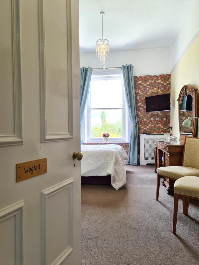 Broom Hall Country Saham Toney