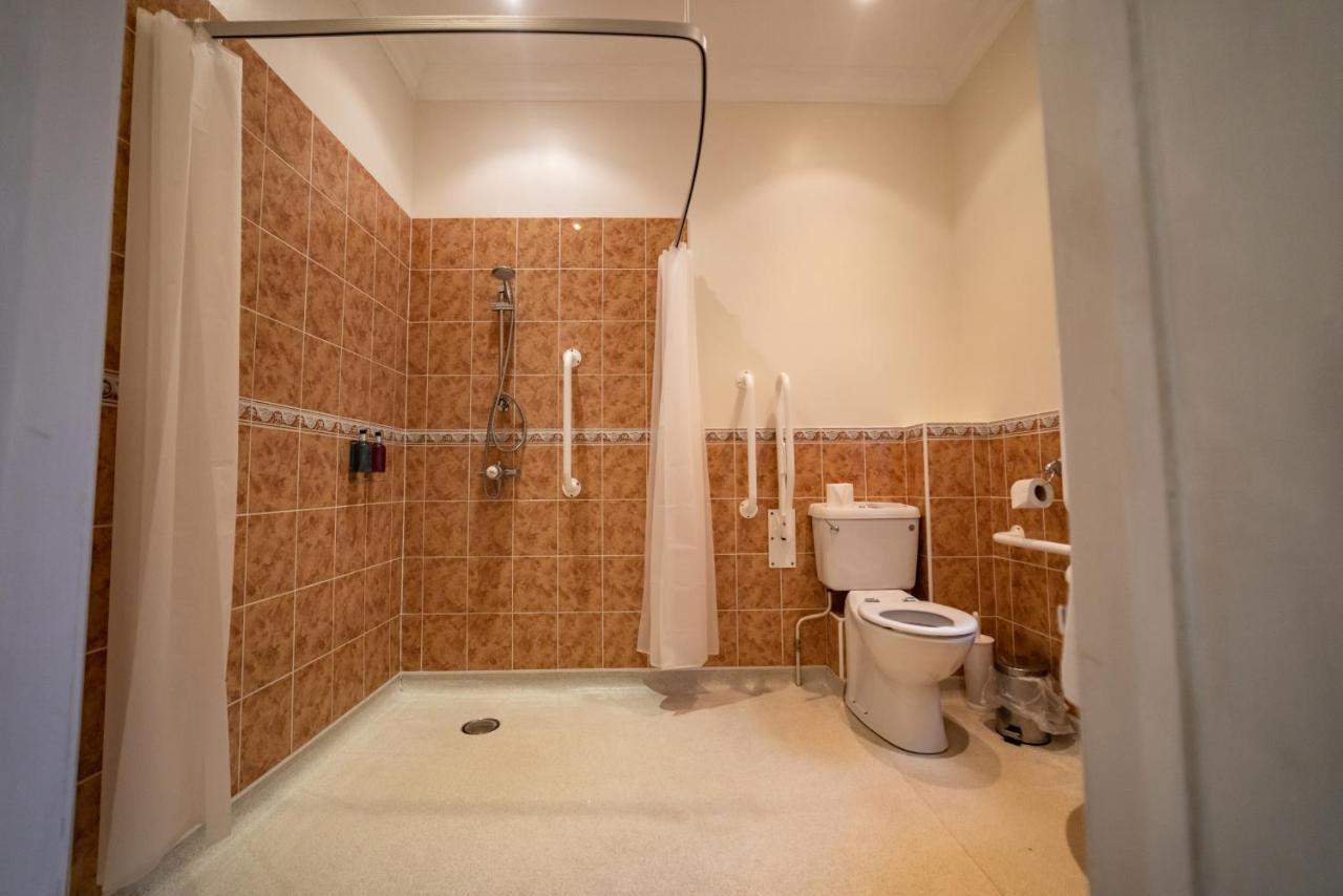 Bed & Breakfast Broom Hall Country 4*