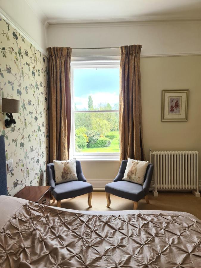 Broom Hall Country 4*