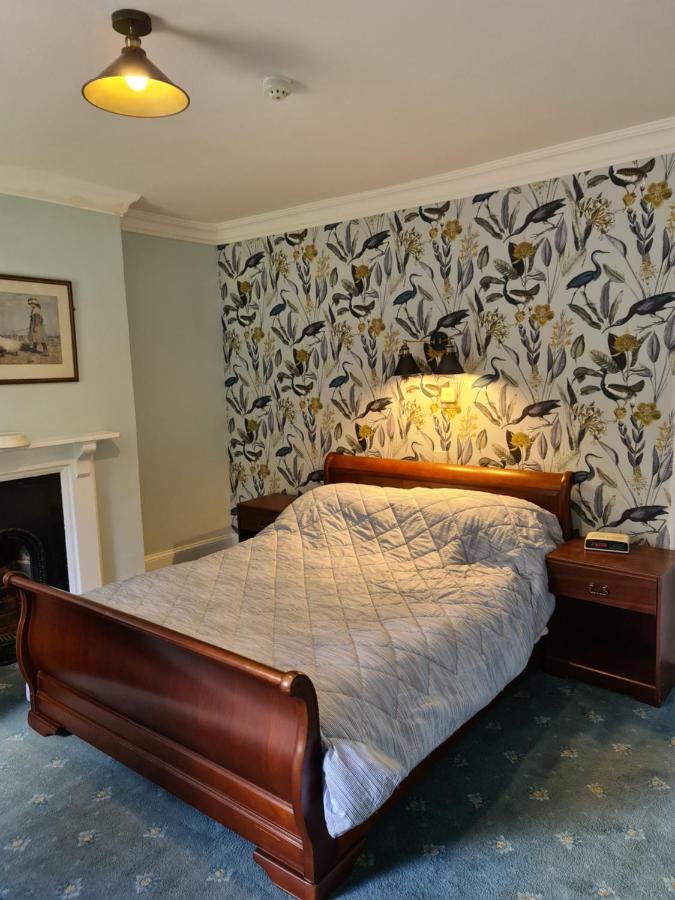 Broom Hall Country Bed & Breakfast 4*