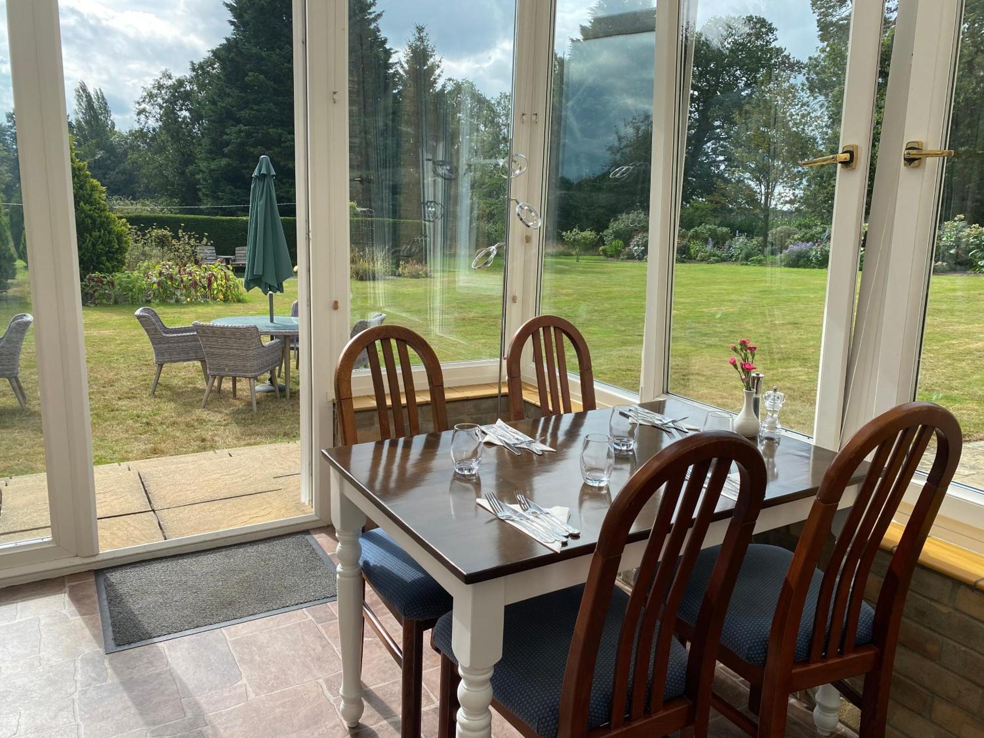Broom Hall Country 4*
