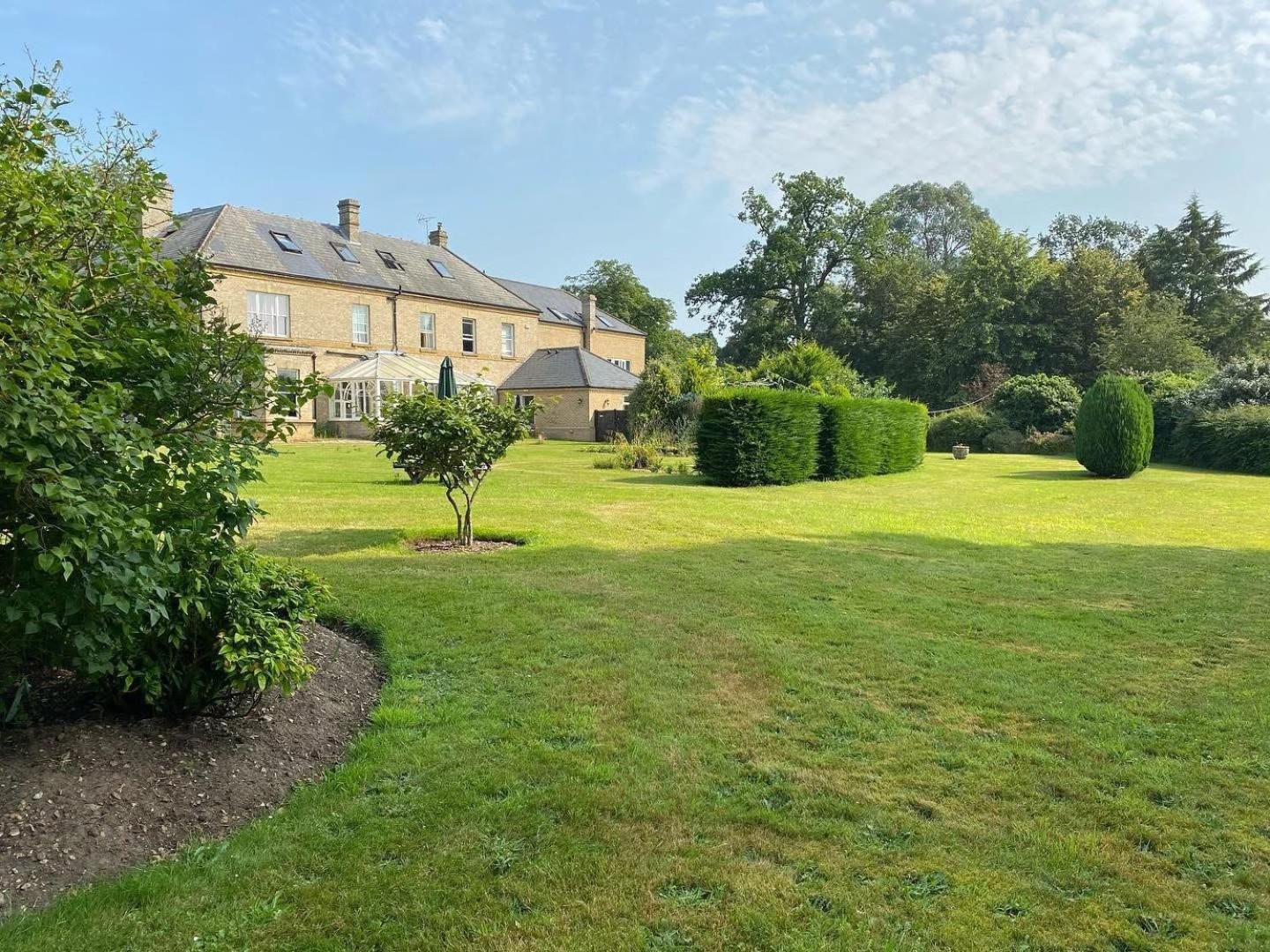 Broom Hall Country Bed & Breakfast 4*
